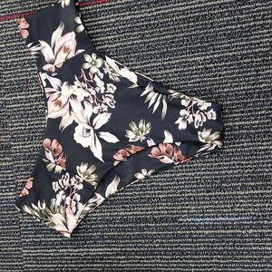 Floral High-Waisted Bikini Bottom Nwot Size Medium